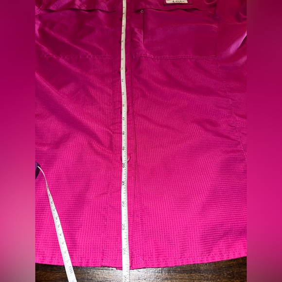 Magenta Habit Fishing Shirt Sz. M - Picture 6 of 7